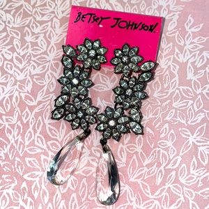 •BETSEY JOHNSON• Crystal Flower Drop Earrings